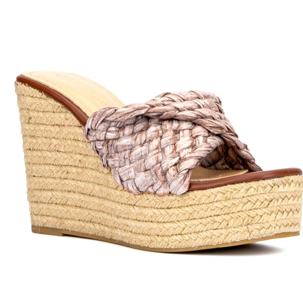 OLIVIA MILLER WOMEN'S
WEDGES SANDALS.size8